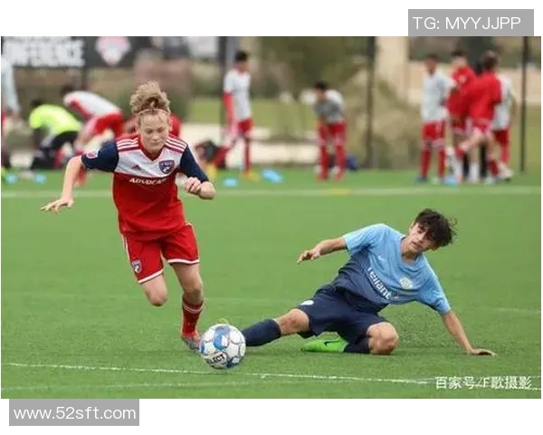 颤足球教程:掌握技巧与策略提升你的颤足球水平与竞技表现